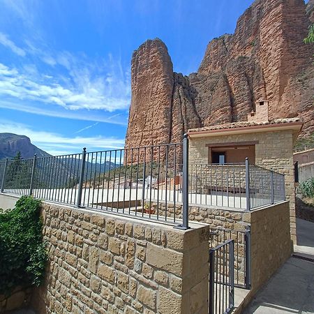Estudio Cinco Personas Riglos Exterior foto